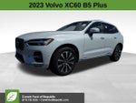 2023 XC60 Thumbnail 1