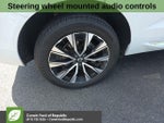 2023 XC60 Thumbnail 5
