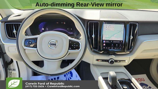 2023 Volvo XC60 B5 Plus Bright Theme