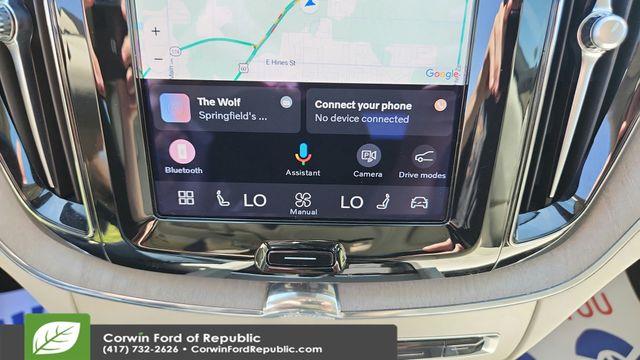 2023 Volvo XC60 B5 Plus Bright Theme