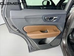 2023 XC60 Thumbnail 30