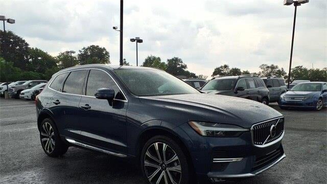 2023 Volvo XC60 B5 Ultimate Bright Theme