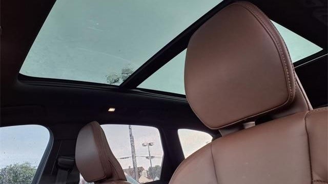 2023 Volvo XC60 B5 Ultimate Bright Theme