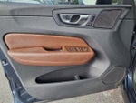 2023 XC60 Thumbnail 17