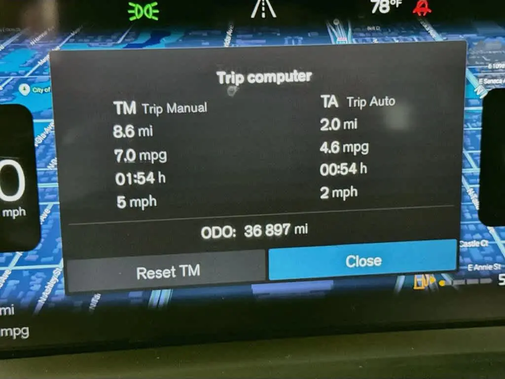 2022 Volvo XC60 - $28,538
