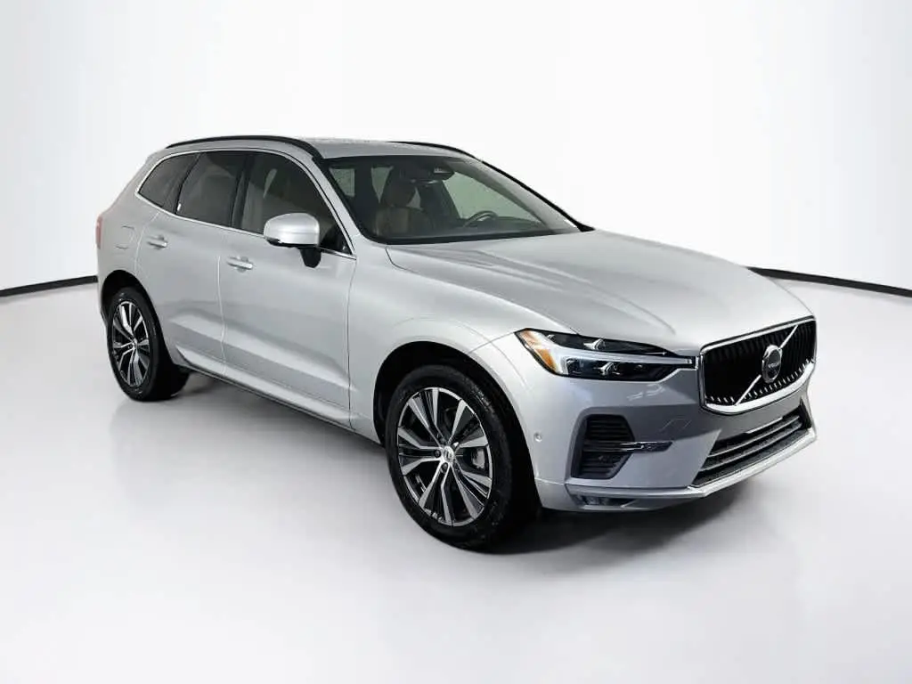 2022 Volvo XC60 - $28,538