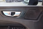 2022 XC60 Thumbnail 16