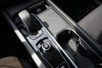 2022 XC60 Thumbnail 24