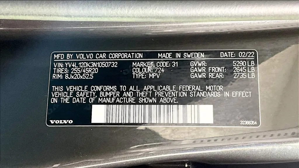 2022 Volvo XC60 B5 Momentum