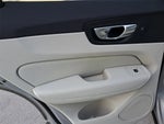 2022 XC60 Thumbnail 10
