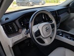 2022 XC60 Thumbnail 19