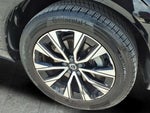 2023 XC60 Thumbnail 11