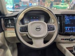 2022 XC60 Thumbnail 3