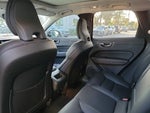 2023 XC60 Thumbnail 14
