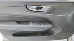 2023 XC60 Thumbnail 17