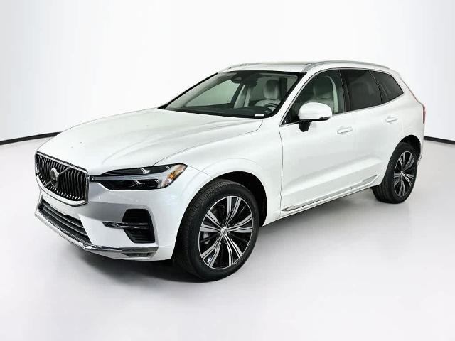2022 Volvo XC60 - $30,456