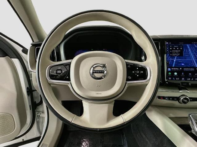 2022 Volvo XC60 - $30,456