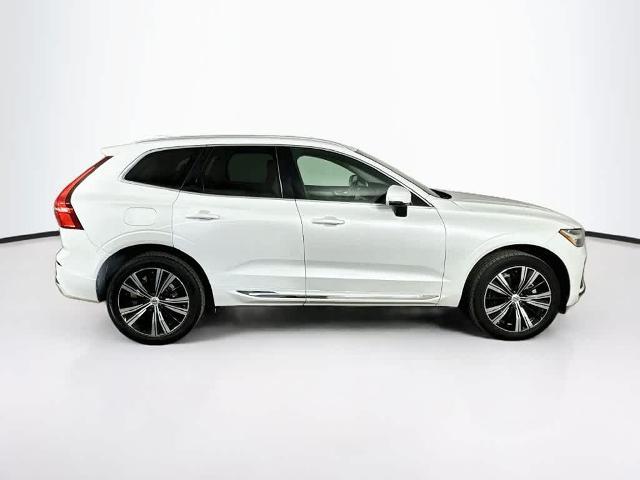 2022 Volvo XC60 - $30,456