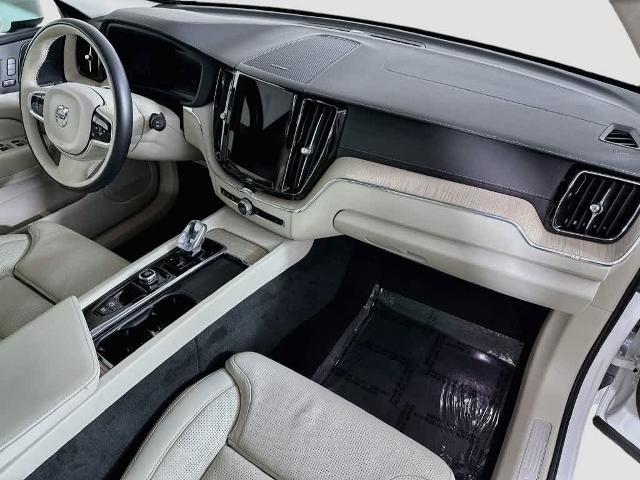 2022 Volvo XC60 - $30,456