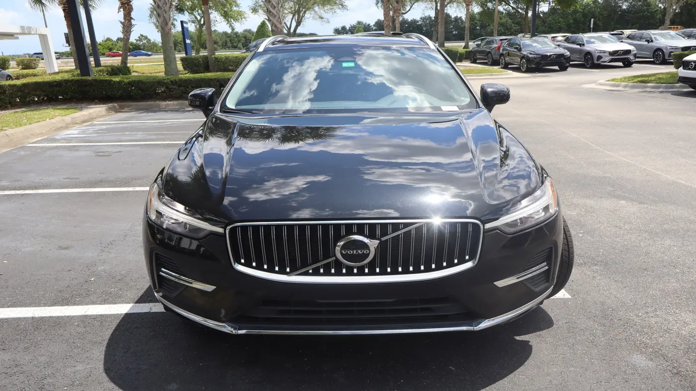 2022 Volvo XC60 B5 Inscription