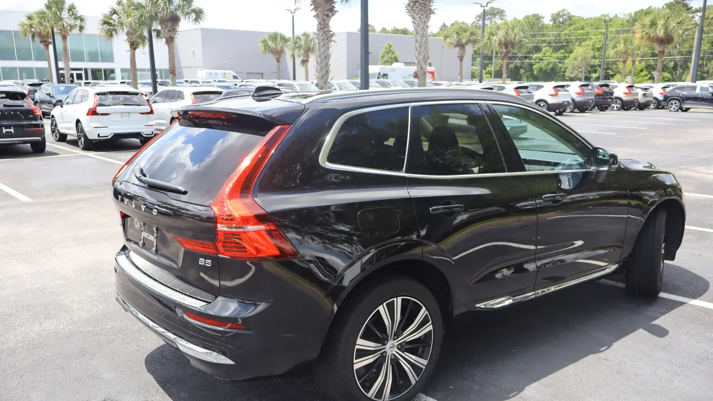 2022 Volvo XC60 B5 Inscription