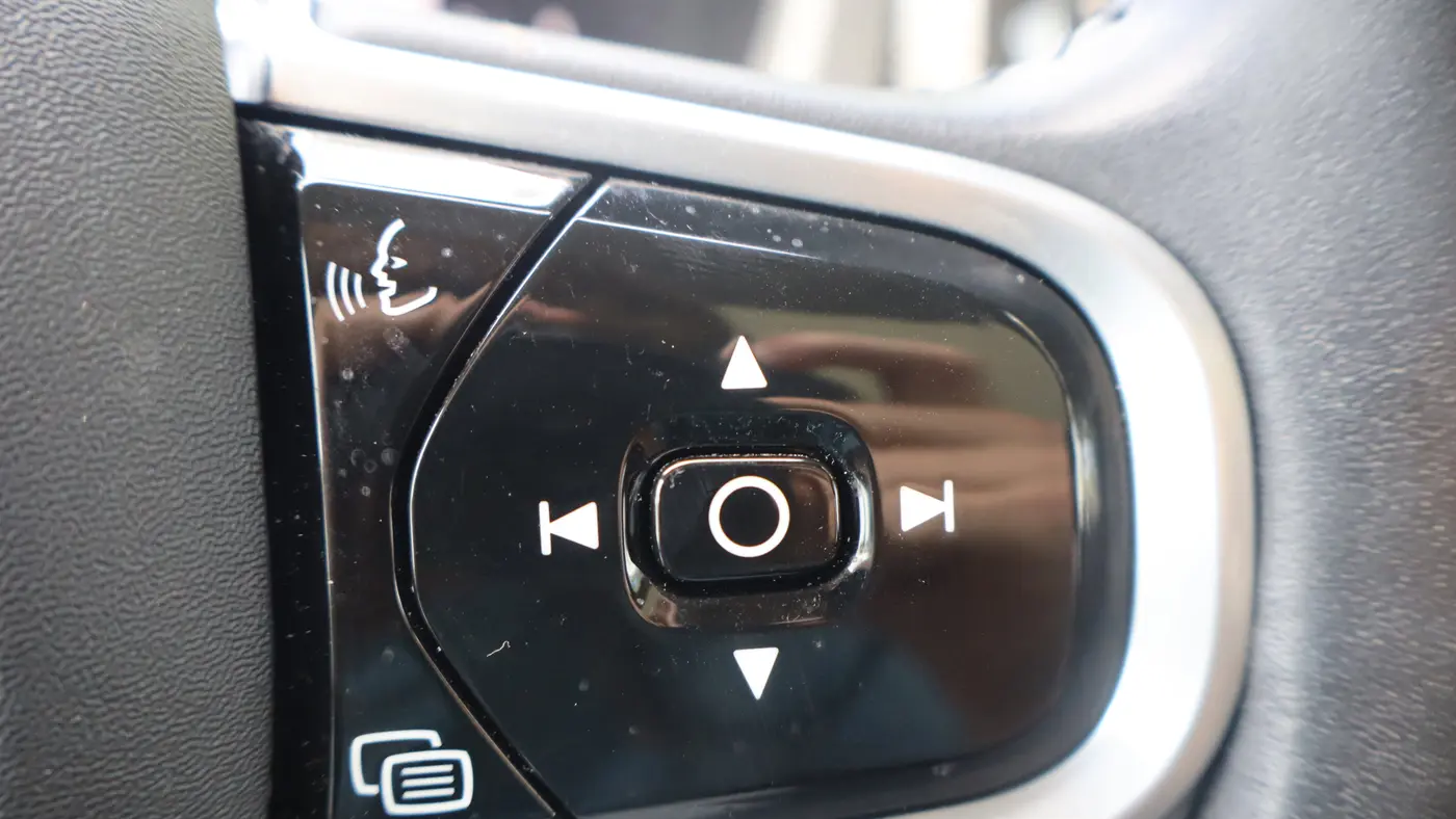 2022 Volvo XC60 B5 Inscription
