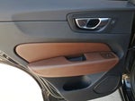 2023 XC60 Thumbnail 10