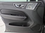 2022 XC60 Thumbnail 12