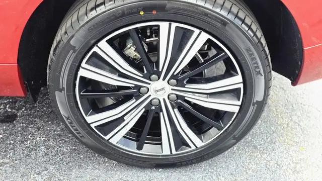 2022 Volvo XC60 B5 Inscription