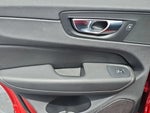 2022 XC60 Thumbnail 9