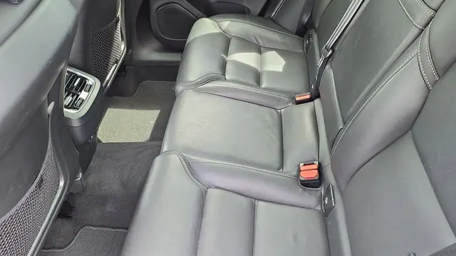 2022 Volvo XC60 B5 Inscription