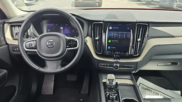 2022 Volvo XC60 B5 Inscription