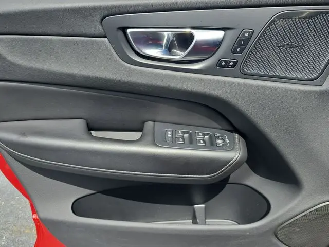 2022 Volvo XC60 - $26,990