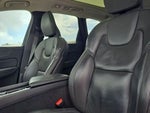 2022 XC60 Thumbnail 17