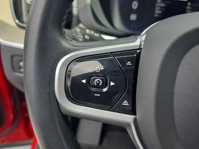 2022 Volvo XC60 - $26,990