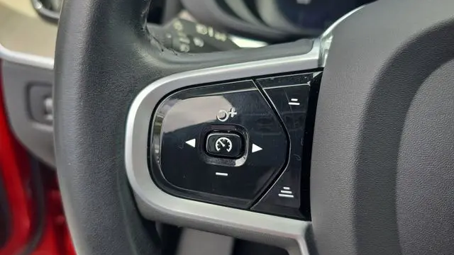 2022 Volvo XC60 B5 Inscription