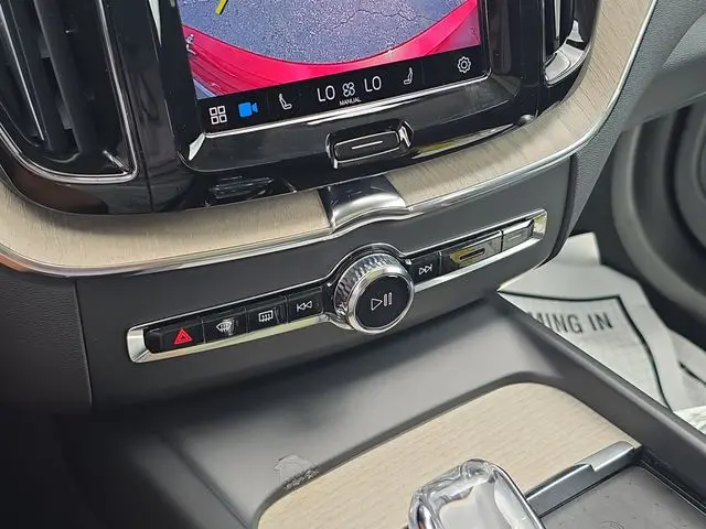 2022 Volvo XC60 - $26,990