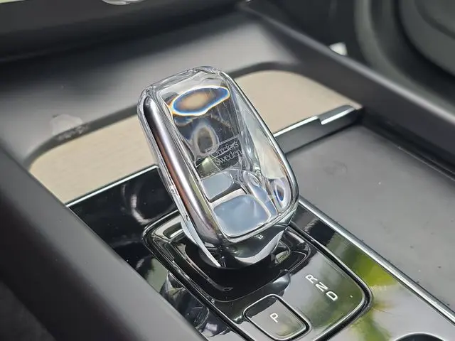 2022 Volvo XC60 - $26,990