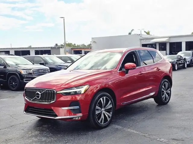 2022 Volvo XC60 - $26,990
