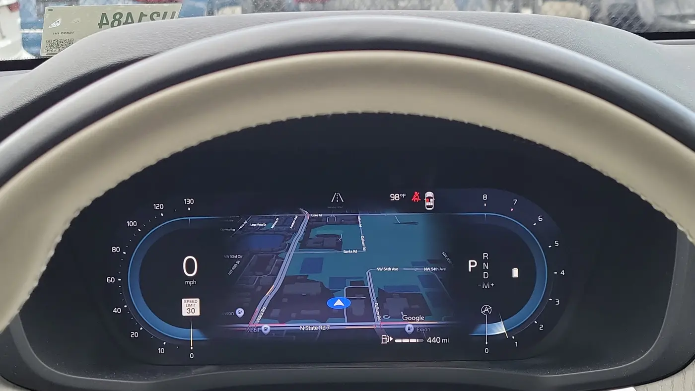 2023 Volvo XC60 B5 Plus Dark Theme