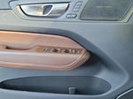 2023 XC60 Thumbnail 10