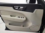 2023 XC60 Thumbnail 12