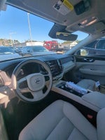 2023 XC60 Thumbnail 10