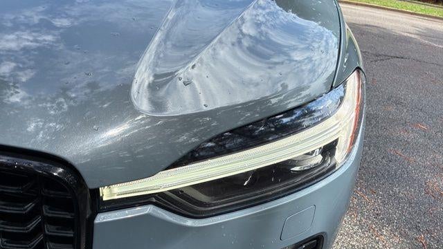 2023 Volvo XC60 B5 Plus Dark Theme