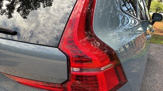 2023 Volvo XC60 B5 Plus Dark Theme