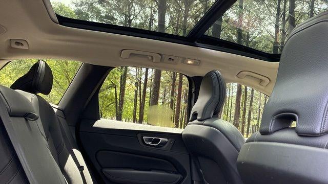 2023 Volvo XC60 B5 Plus Dark Theme