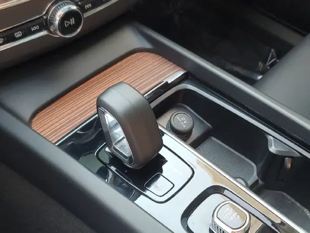 2023 Volvo XC60 - $28,688