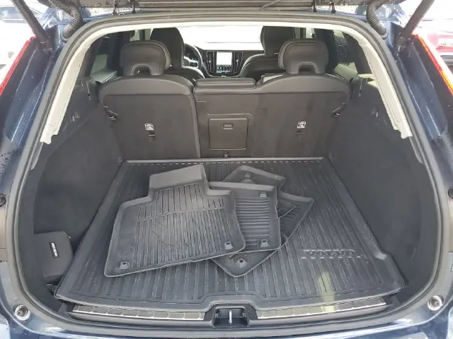 2023 Volvo XC60 - $28,688