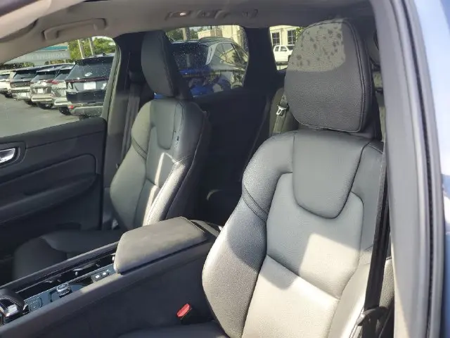 2023 Volvo XC60 - $28,688