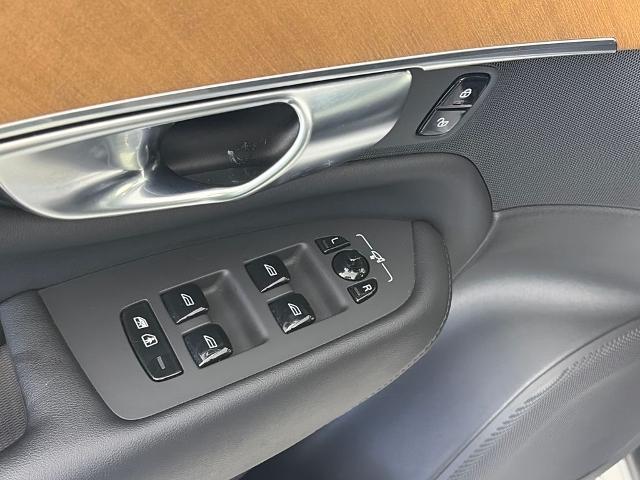 2024 Volvo XC90 - $36,998